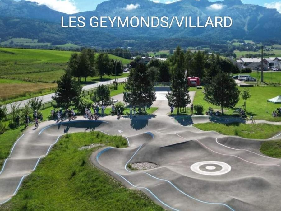 Appartement 50M2 Vue Imprenable Avec Garage Draps Et Serviettes Compris Villard-de-Lans Luaran gambar
